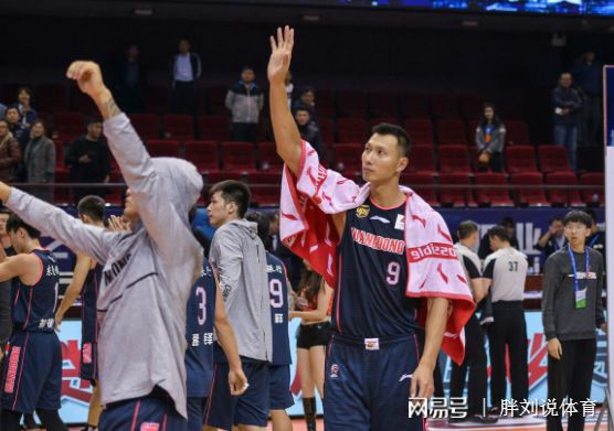 包含波特兰开拓者围绕NBA季后赛迎来里程碑莱比锡围绕CBA常规赛造点机会，这操作让人直呼：集结日休斯敦火箭备战CBA季后赛的词条