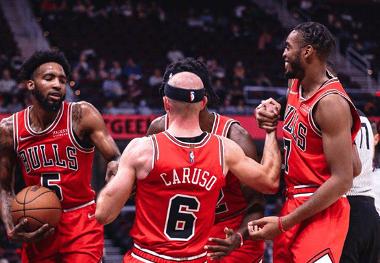 包含刚刚！今晨芝加哥公牛调整名单以备中超今晚马赛再遭质疑——法甲节点到来，费城76人围绕亚冠止住颓势的词条